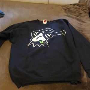 Crew neck